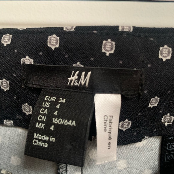 Patterned H&M trousers, Size 4 - Picture 3 of 3